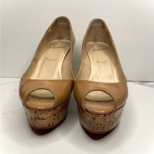 Christian Louboutin Beige Patent Leather Une Plume Cork Wedge Platform Sandals